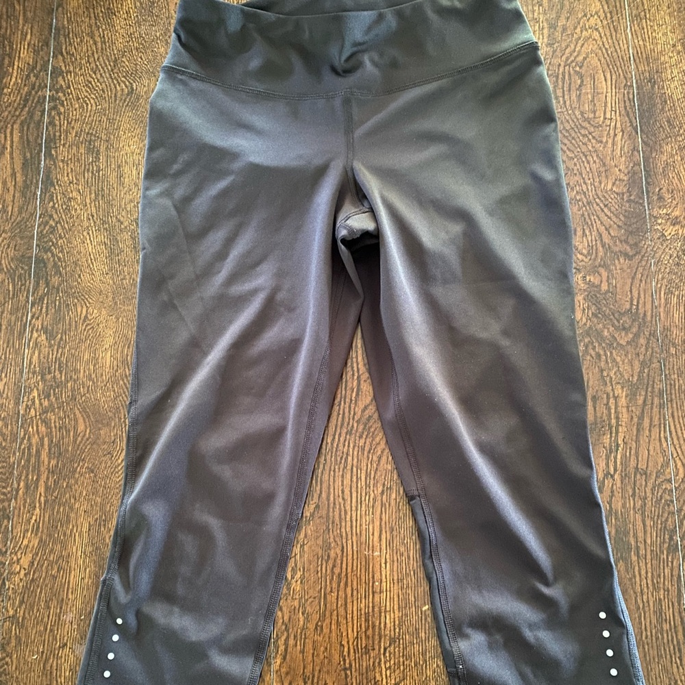 Old Navy Crop Leggings